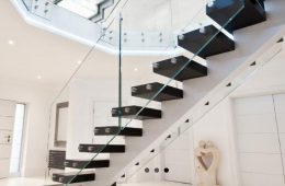 Centre spine staircases